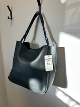 Load image into Gallery viewer, Wildflower
