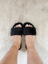 Load image into Gallery viewer, Fuzzy Slippers
